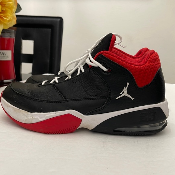 jordan max aura 3 mens